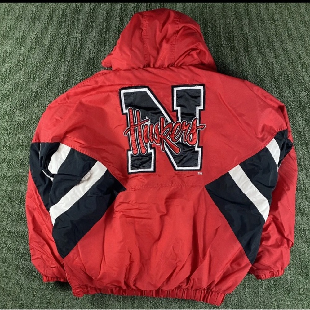 Vintage Nebraska Cornhuskers Size XL Red Starter Pull Over Huskers Coat Jacket
